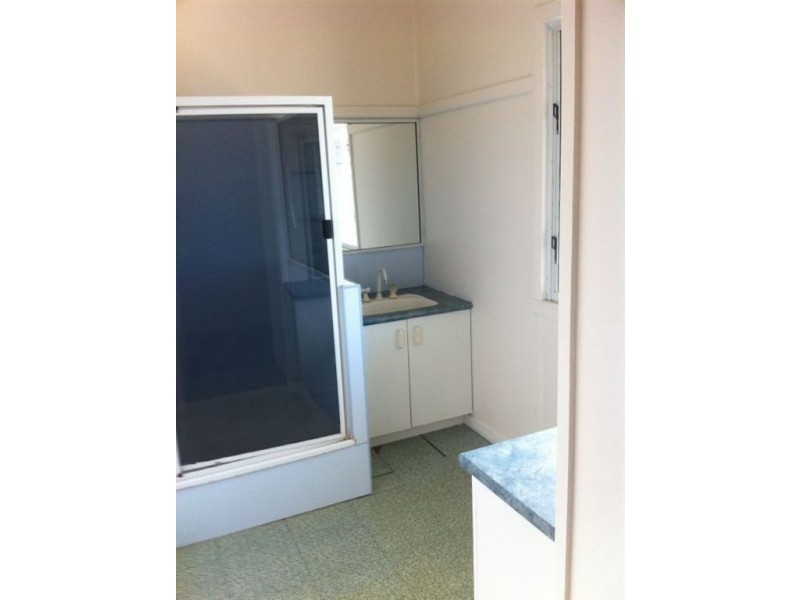 24 Rifle Range Rd, Gympie QLD 4570