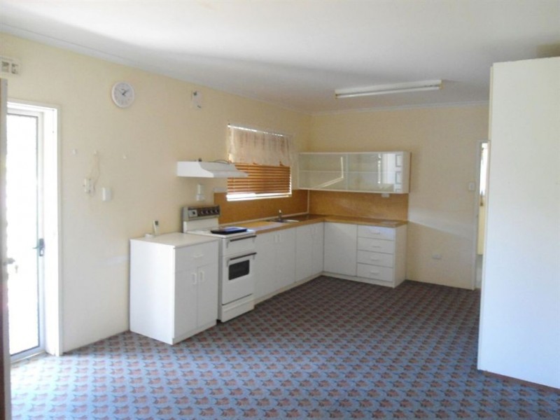 15 Glasgow Street, Gympie QLD 4570