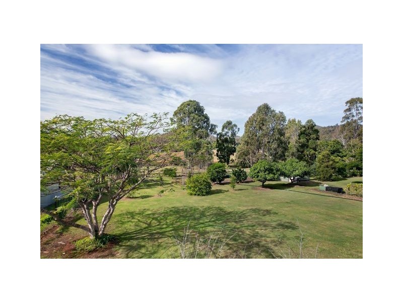 11 Bridge Street, Kilkivan QLD 4600