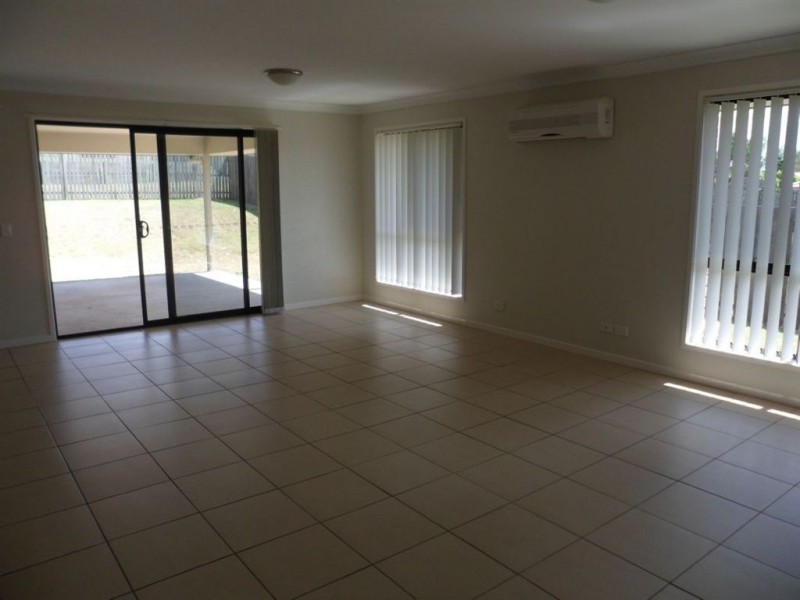 10 Parkview Close, Southside QLD 4570