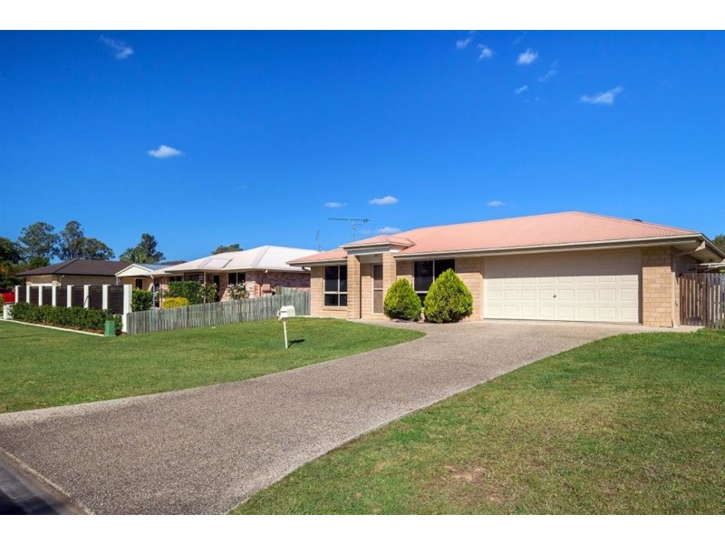 10 Castlereagh Court, Southside QLD 4570