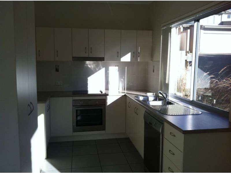 13/14 Banksia Drive, Gympie QLD 4570