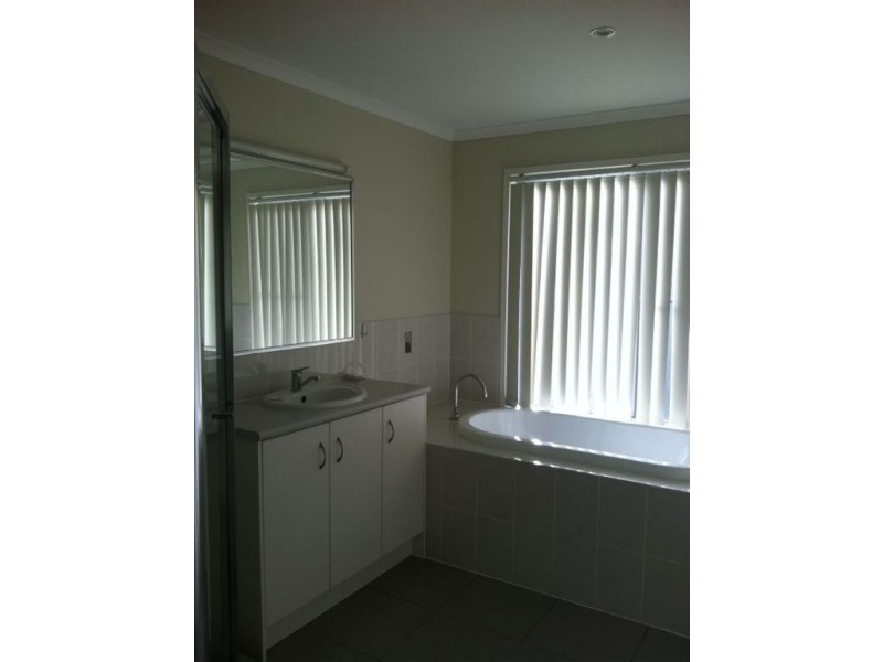 13/14 Banksia Drive, Gympie QLD 4570