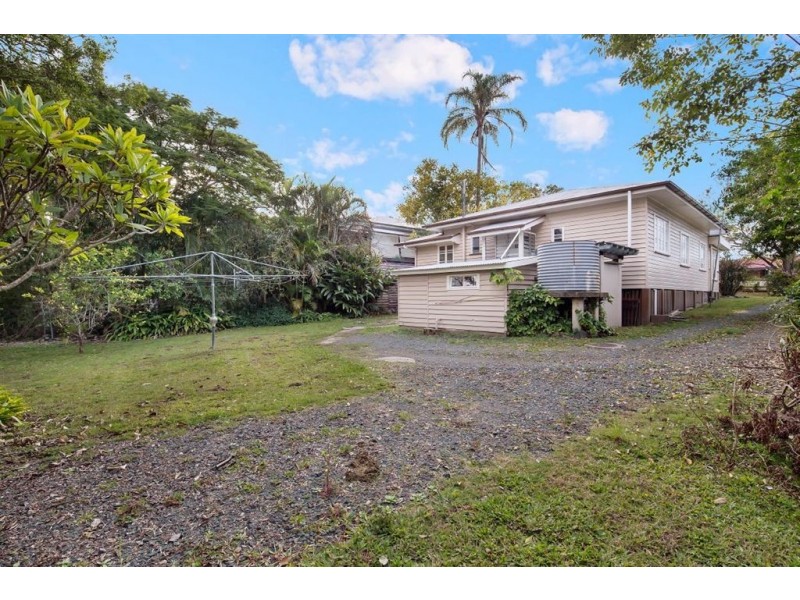 27 Hilton Road, Gympie QLD 4570