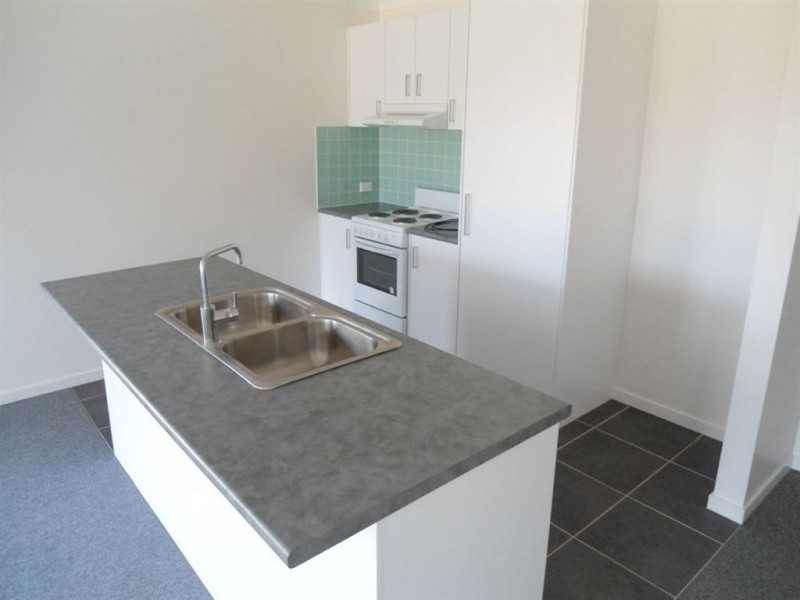 14 Bond Drive, Southside QLD 4570
