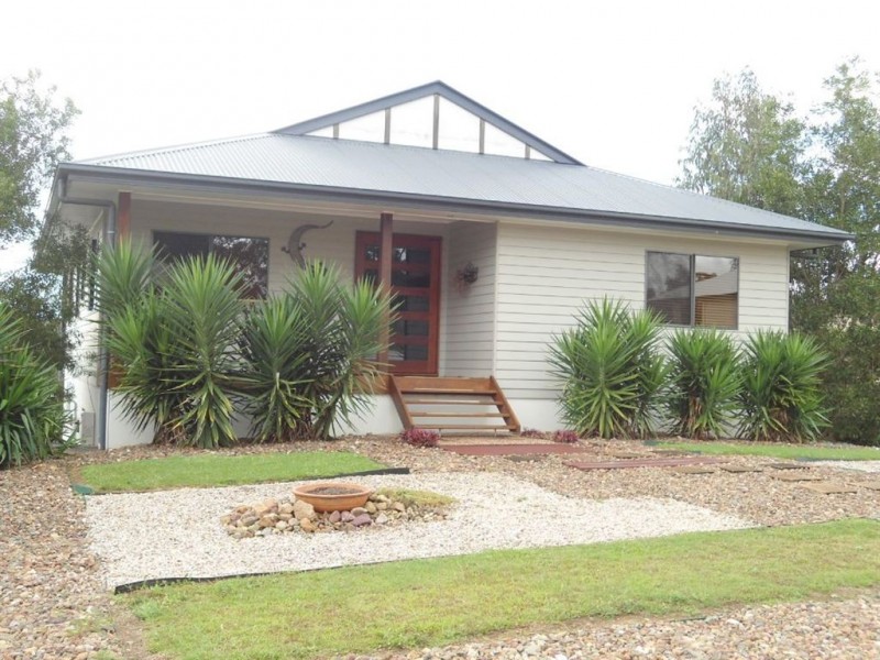 34 Hilltop Avenue, Southside QLD 4570