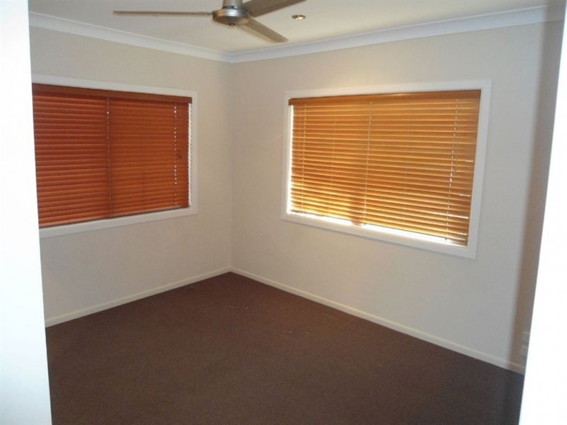 34 Hilltop Avenue, Southside QLD 4570