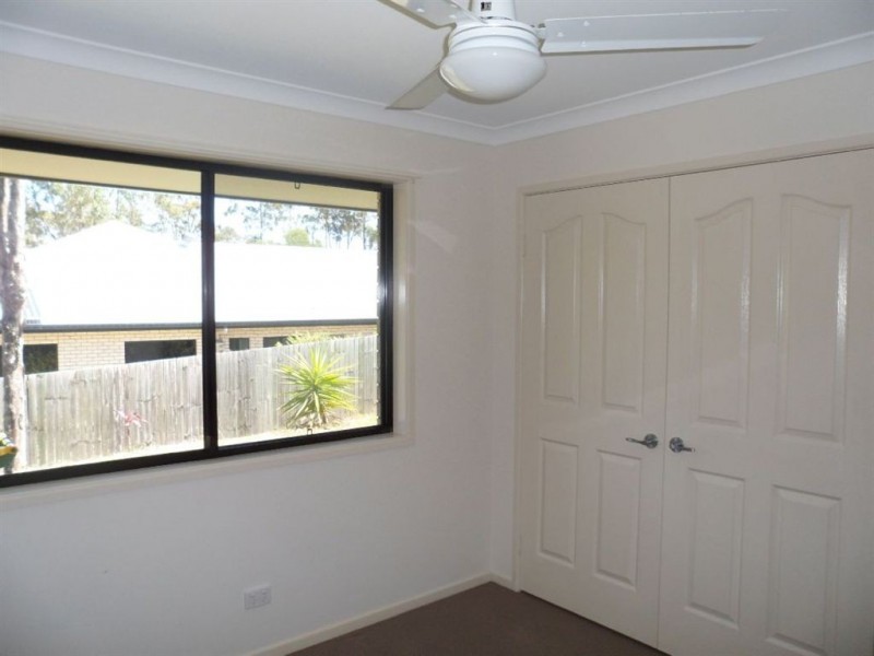 3 Duffy Court, Southside QLD 4570