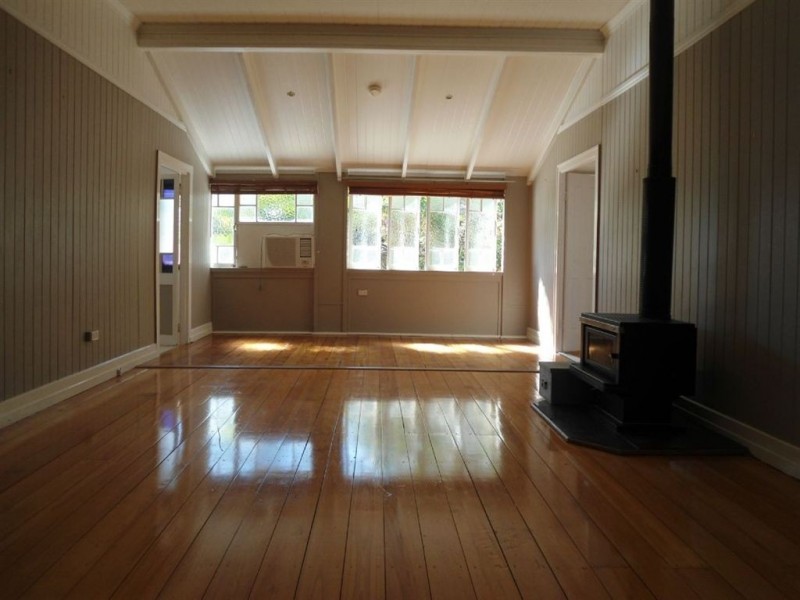 7 Crown Road, Gympie QLD 4570