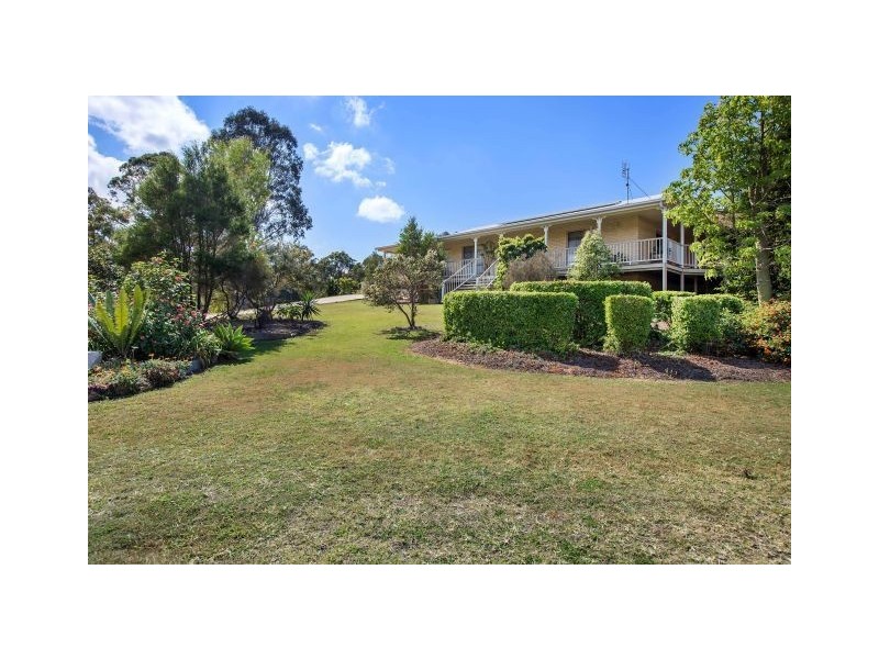6 Henry Parkes Drive, Southside QLD 4570