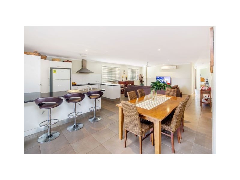 60 Bushland Drive, Southside QLD 4570