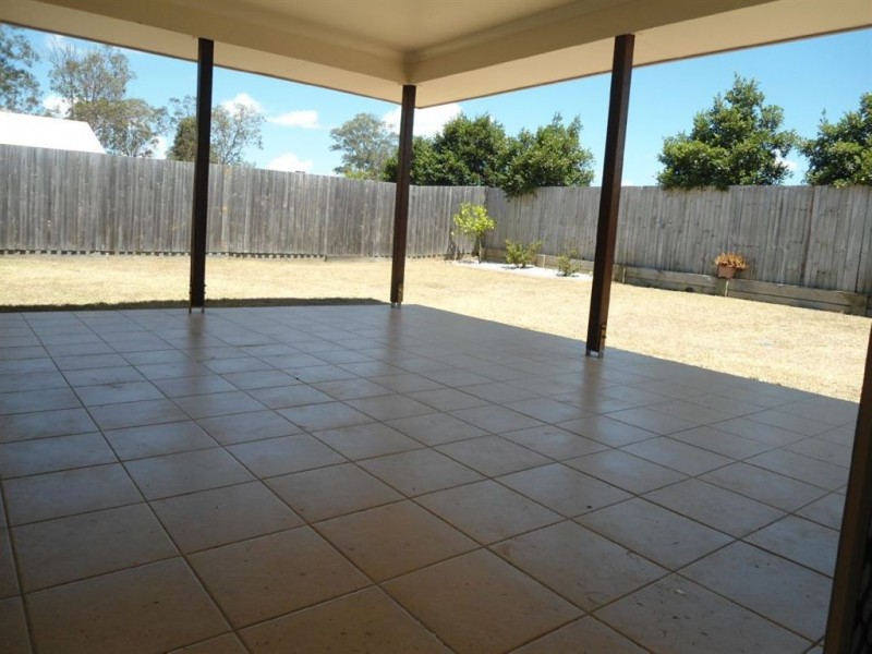 73 Gympie View Drive, Southside QLD 4570