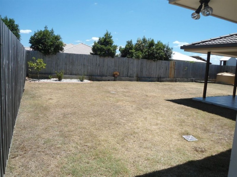 73 Gympie View Drive, Southside QLD 4570