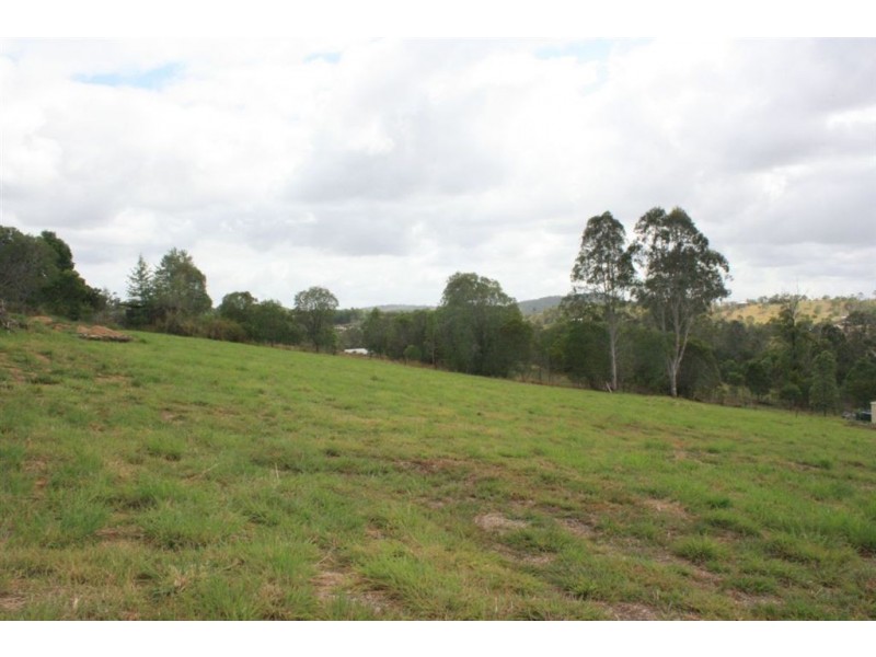 11 Kurrajong Drive, The Palms QLD 4570