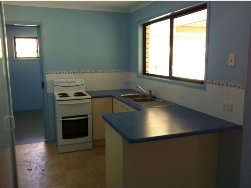 3 David Court, Southside QLD 4570