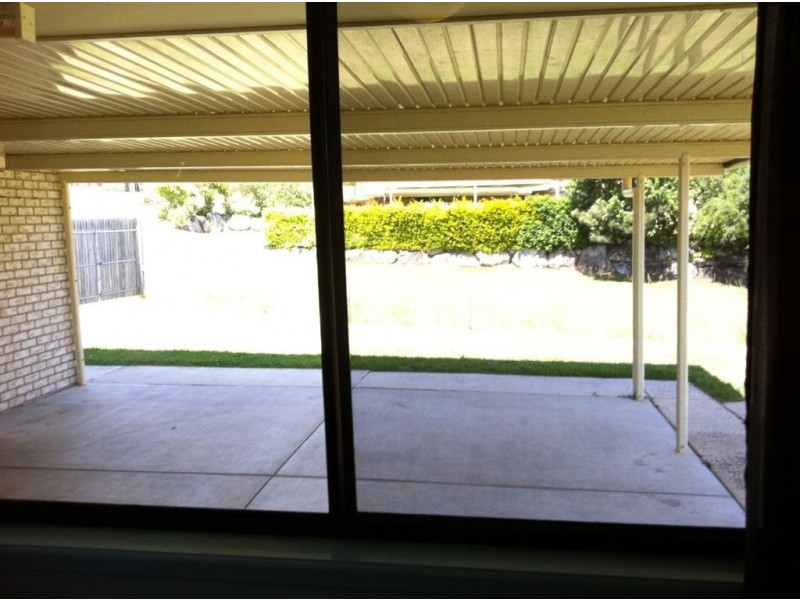 3 David Court, Southside QLD 4570