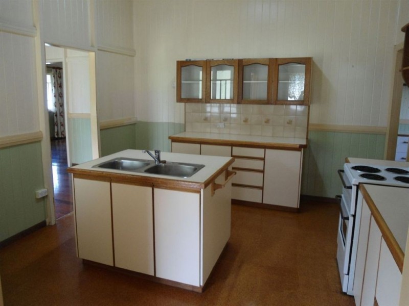 59 Crescent Road, Gympie QLD 4570