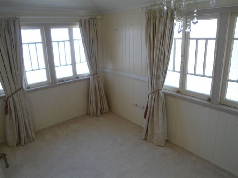 59 Crescent Road, Gympie QLD 4570