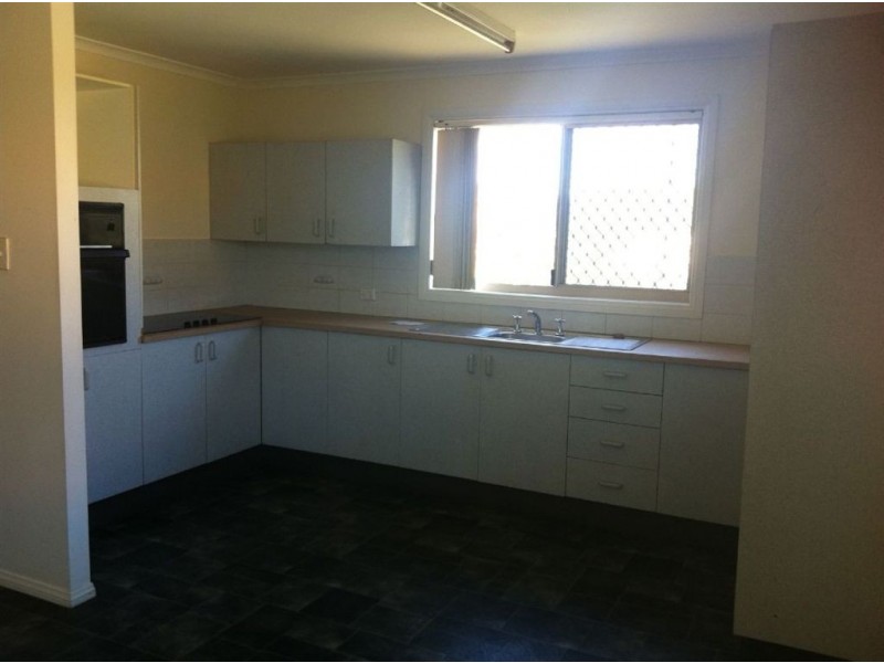 15 Furness Road, Southside QLD 4570