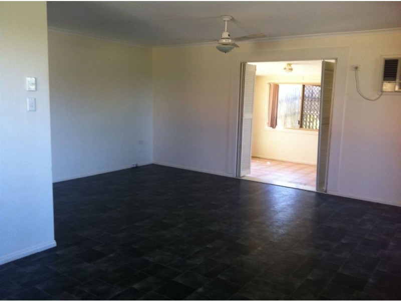 15 Furness Road, Southside QLD 4570