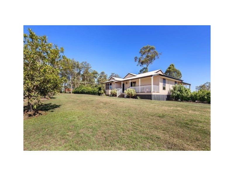7 Bethongabel Court, Southside QLD 4570