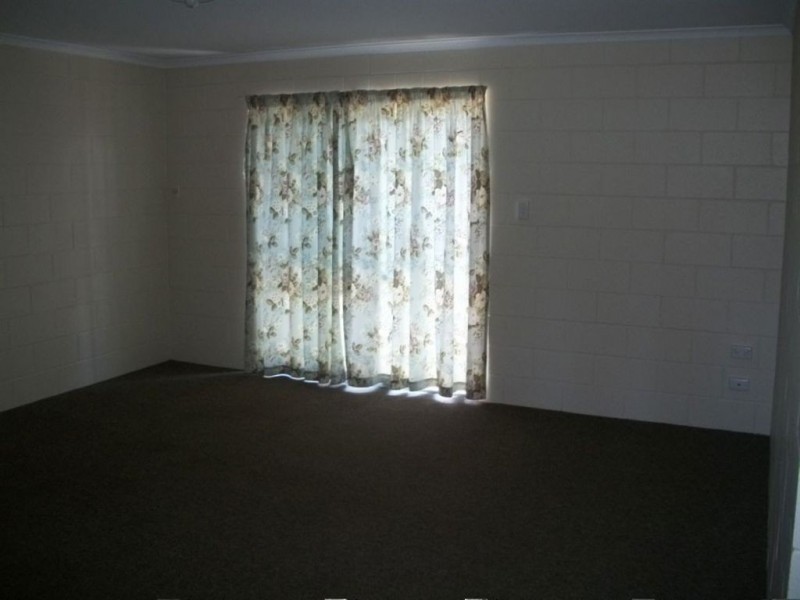 5/10 Johnstone Road, Southside QLD 4570