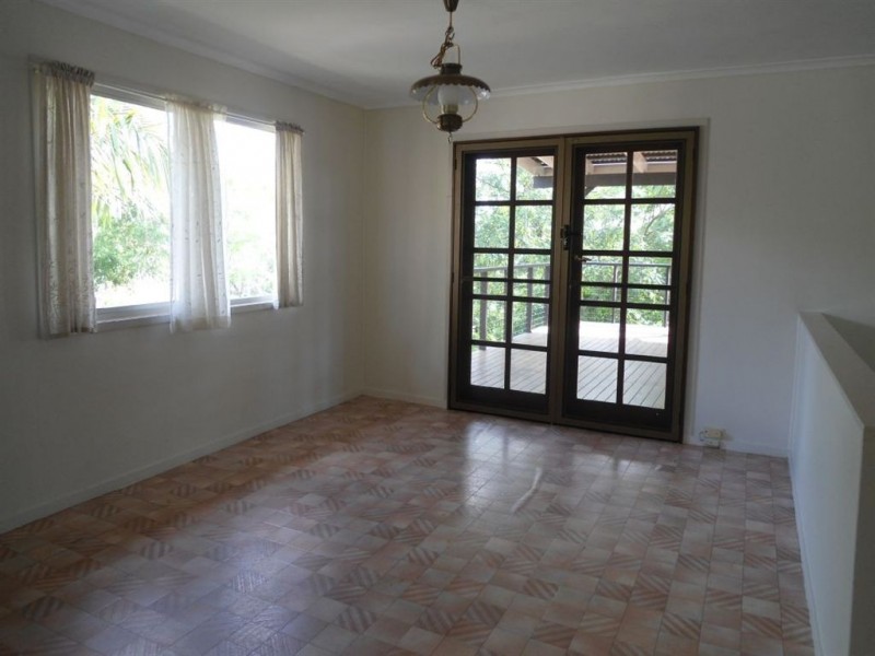 35 Sorensen Road, Southside QLD 4570