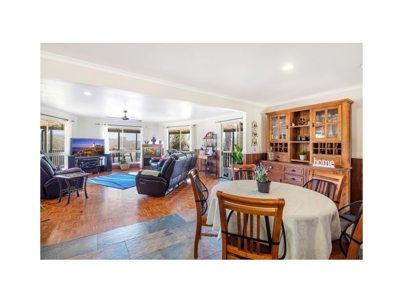 22 Shadbolt Road, Mothar Mountain QLD 4570