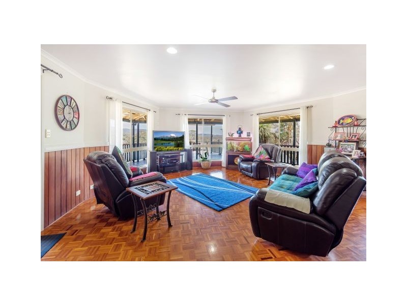 22 Shadbolt Road, Mothar Mountain QLD 4570