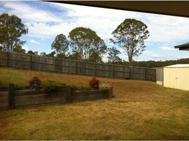 21 Premier Ave, Jones Hill QLD 4570