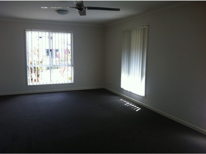 23 Premier Ave, Jones Hill QLD 4570