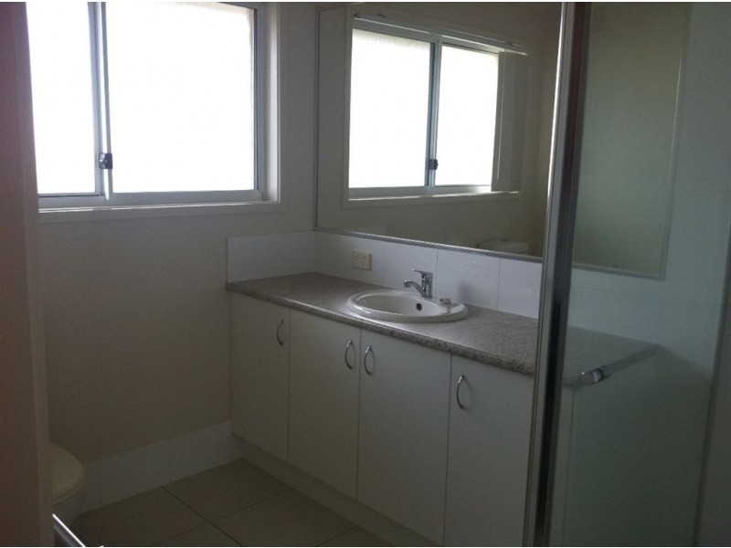 23 Premier Ave, Jones Hill QLD 4570