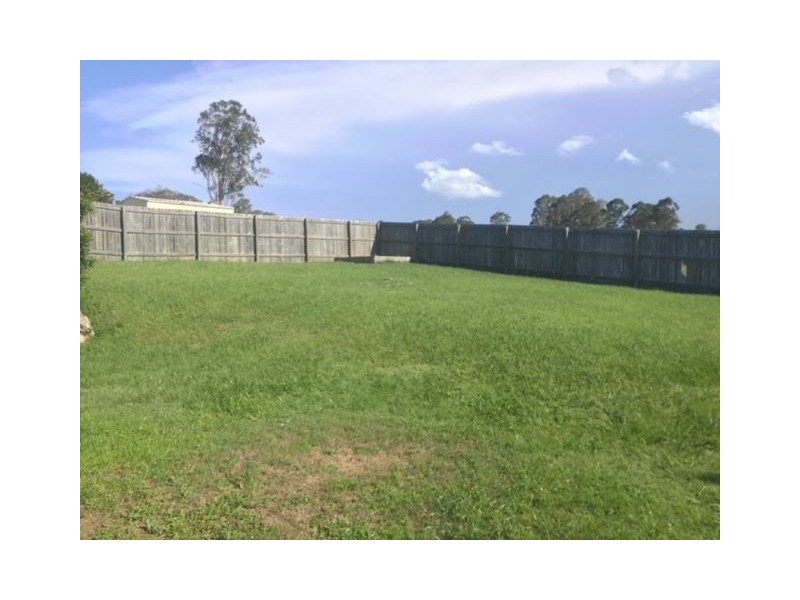 23 Premier Ave, Jones Hill QLD 4570