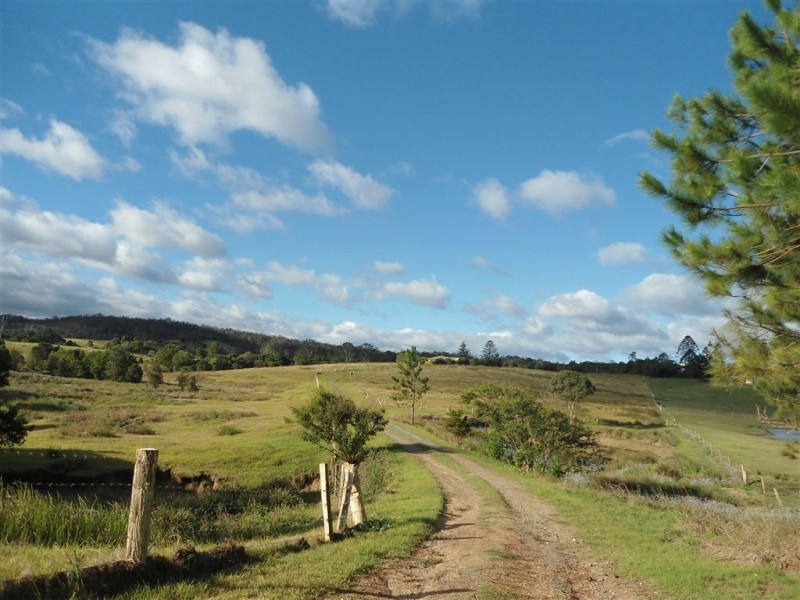 967 Bruce Highway, Kybong QLD 4570
