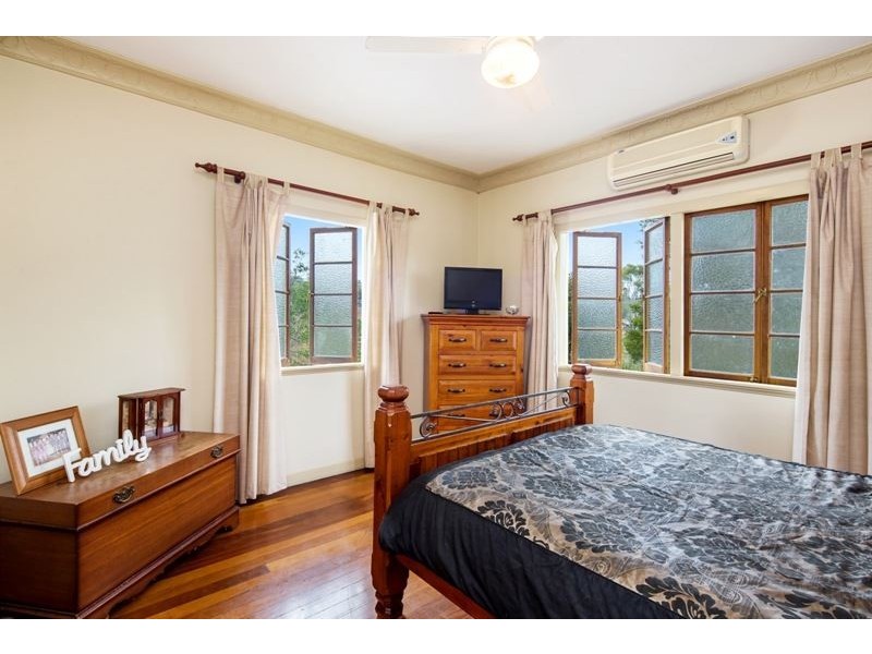 4 Wacal Road, Mothar Mountain QLD 4570