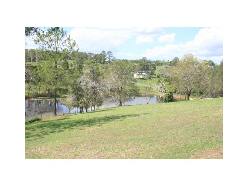 4 Wacal Road, Mothar Mountain QLD 4570