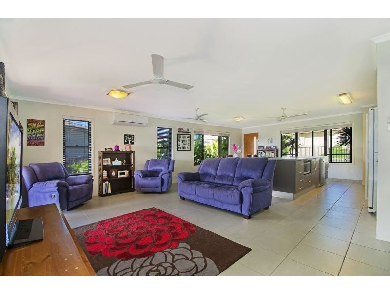 30 Hilltop Avenue, Southside QLD 4570