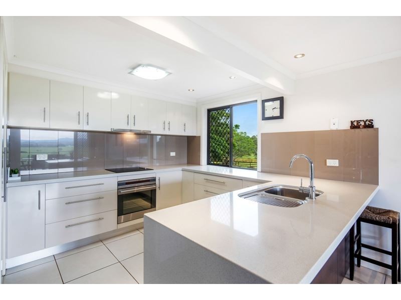 181 Kiaka Road, Lagoon Pocket QLD 4570