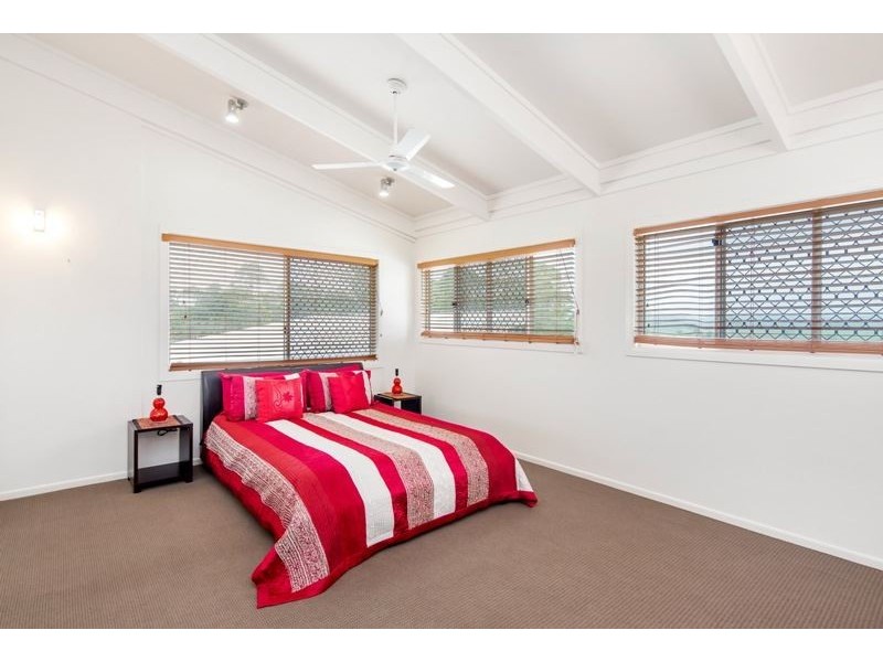 181 Kiaka Road, Lagoon Pocket QLD 4570