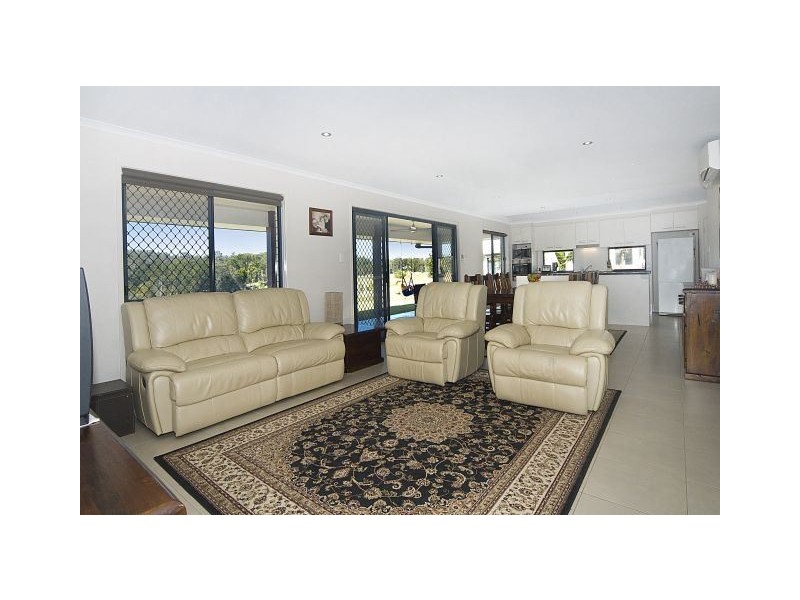 84 Taylor Road, Veteran QLD 4570