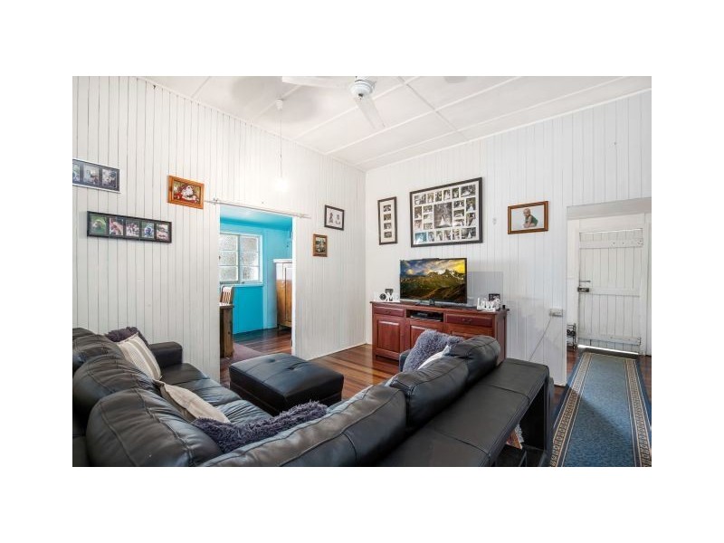 6 Edward Street, Imbil QLD 4570