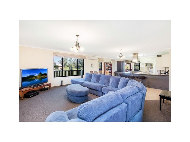 11 Preston Lane, Veteran QLD 4570