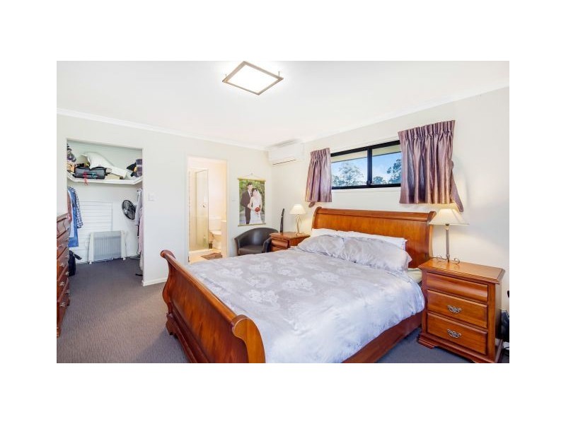 11 Preston Lane, Veteran QLD 4570