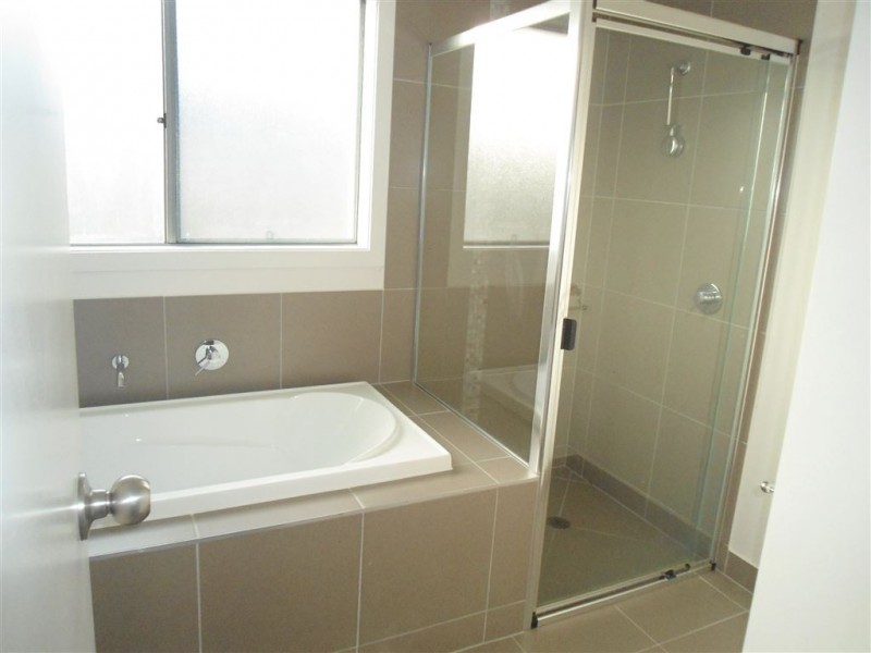 11 Judicial Circuit, Jones Hill QLD 4570