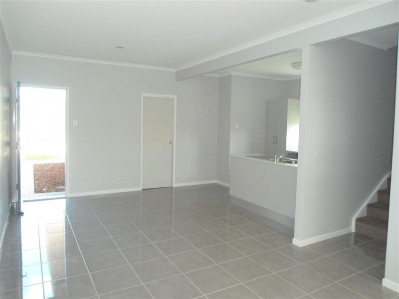 1/6 Outlook Close, Gympie QLD 4570