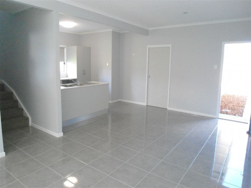 2/6 Outlook Close, Gympie QLD 4570