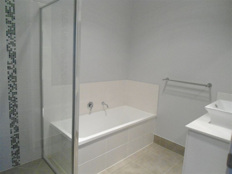 2/6 Outlook Close, Gympie QLD 4570