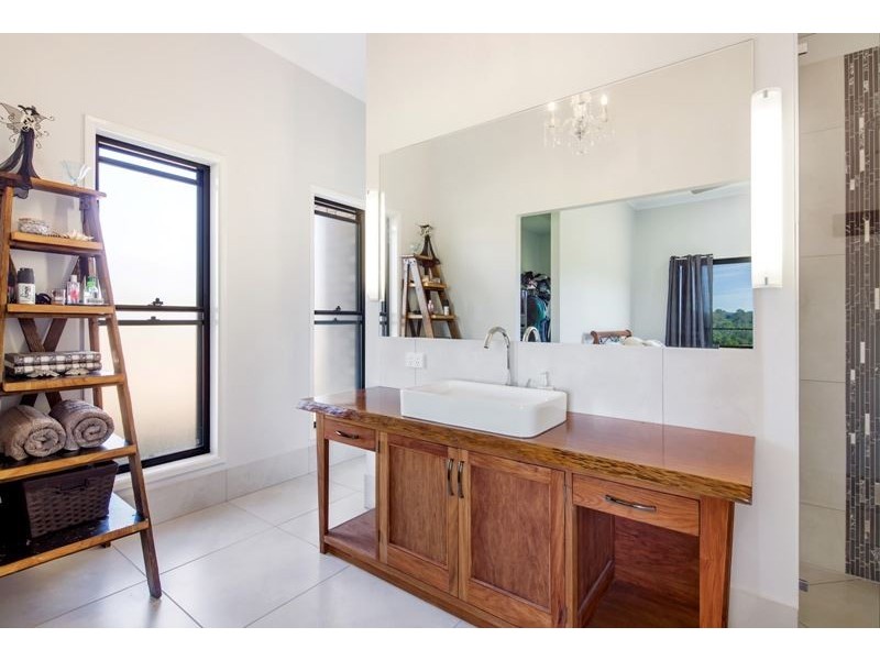 90 Blue Gum Road, Pie Creek QLD 4570
