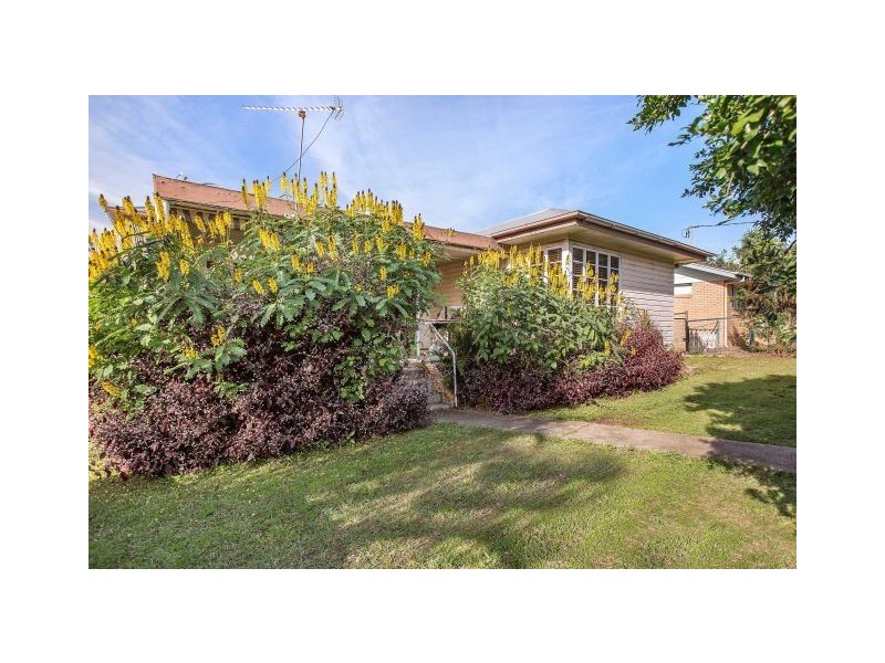 11 Pine Street, Gympie QLD 4570