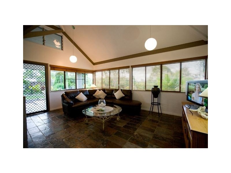 32 Sorensen Road, Southside QLD 4570